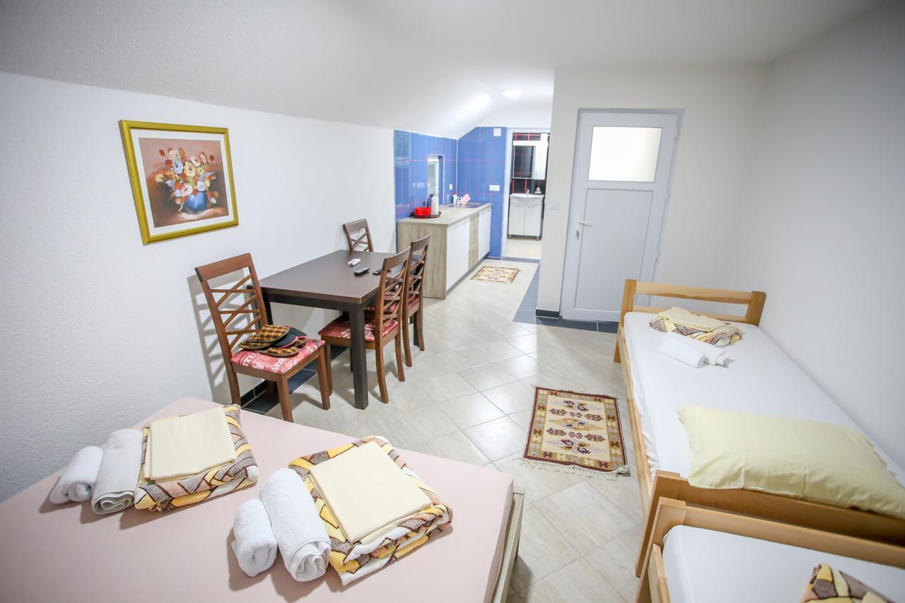 Apartments River Una 2 Бихач Экстерьер фото